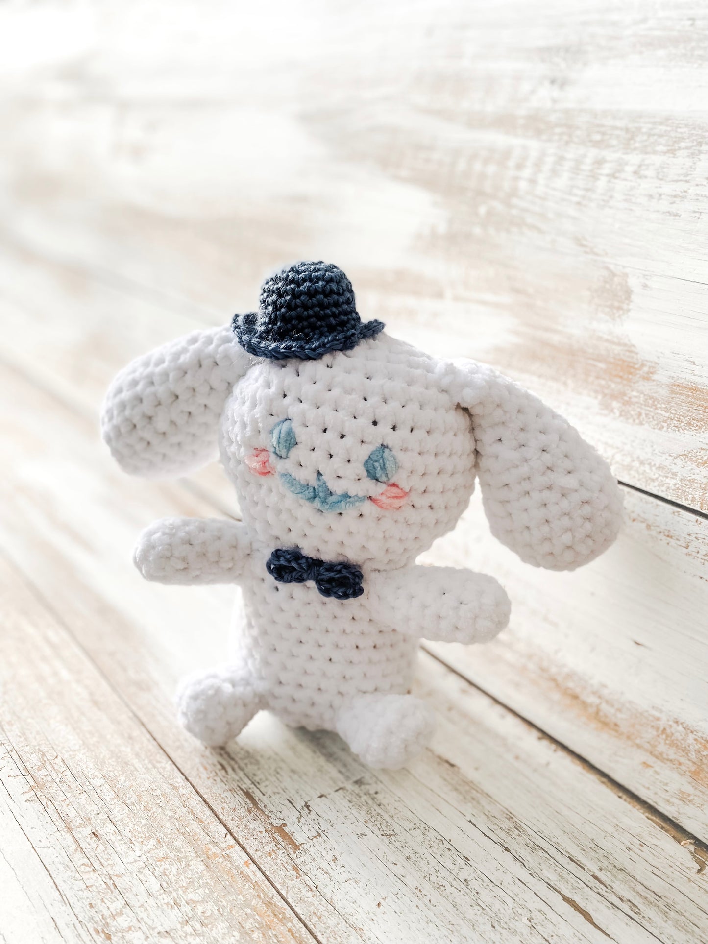 Crochet Plush Amigirumi Cinnamon Roll