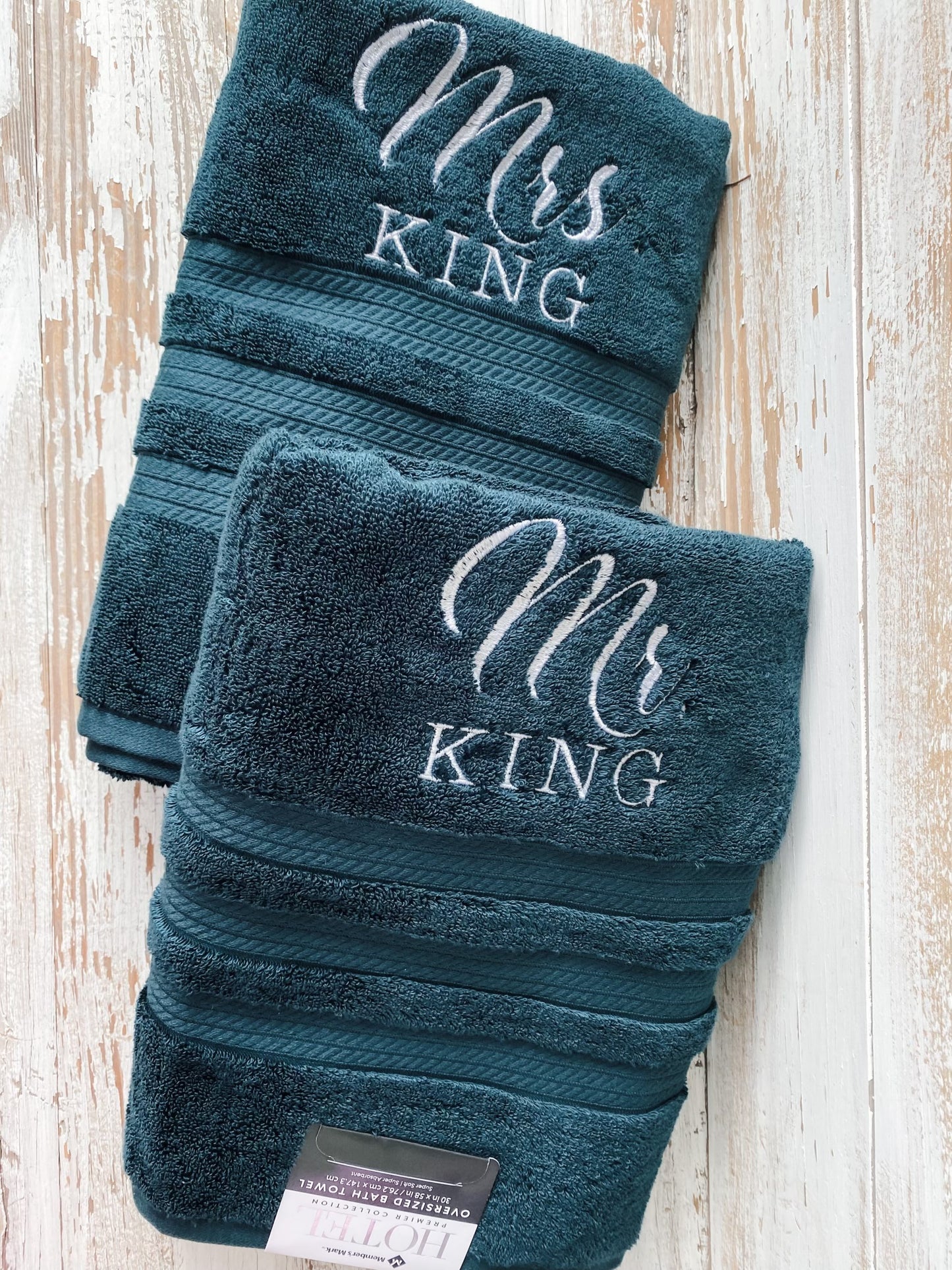 Embroidered Oversized Bath Towel Set